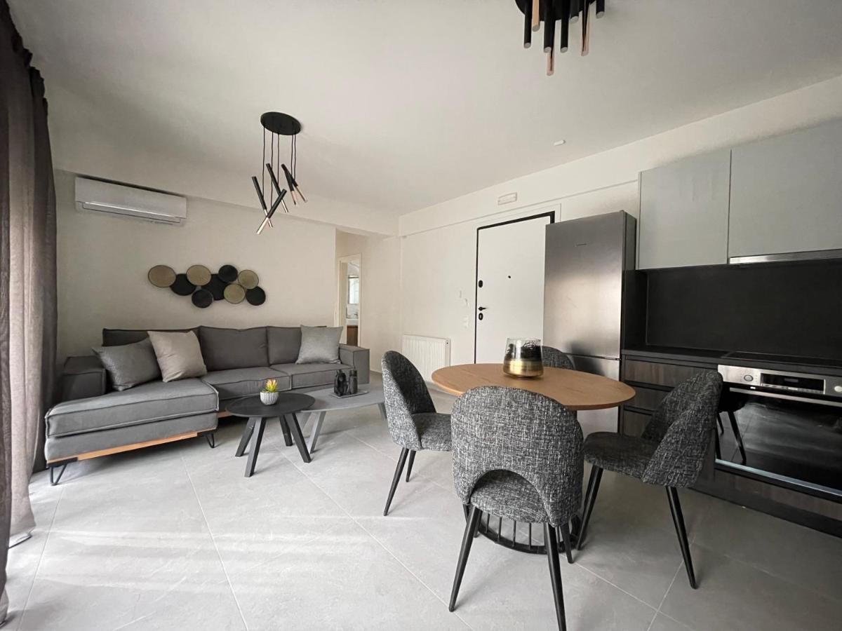 Gleaming Apartments Near Athens Metro Mall Luaran gambar