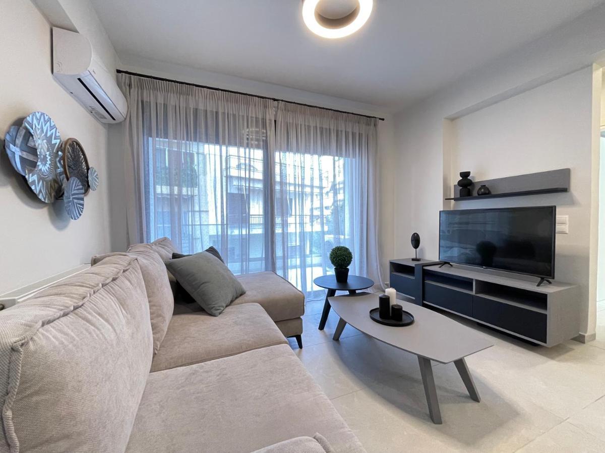 Gleaming Apartments Near Athens Metro Mall Luaran gambar